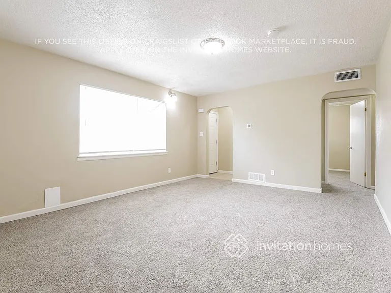 9301 Lillian Ln — Photo 3
