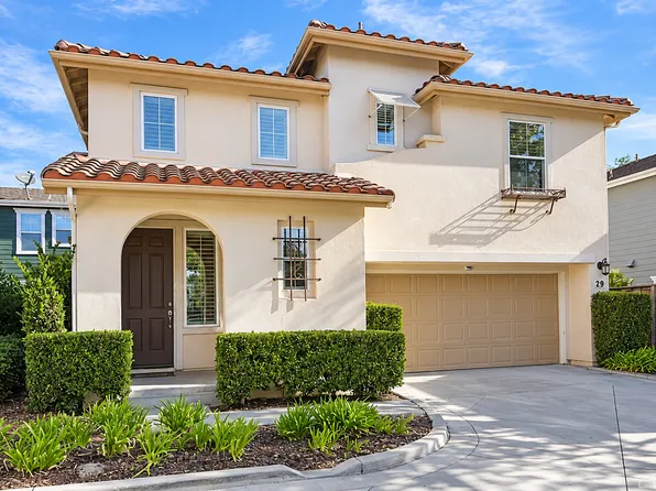 29 Potters Bnd, Mission Viejo, CA 92694
