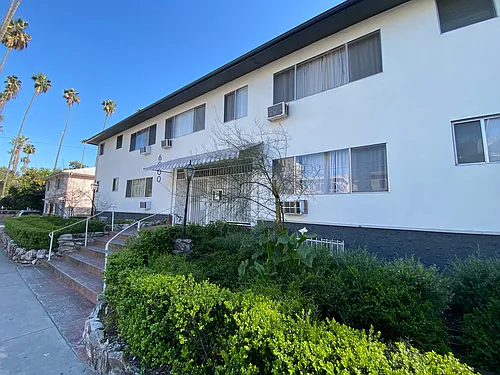 6000 Franklin Avenue Photo 1