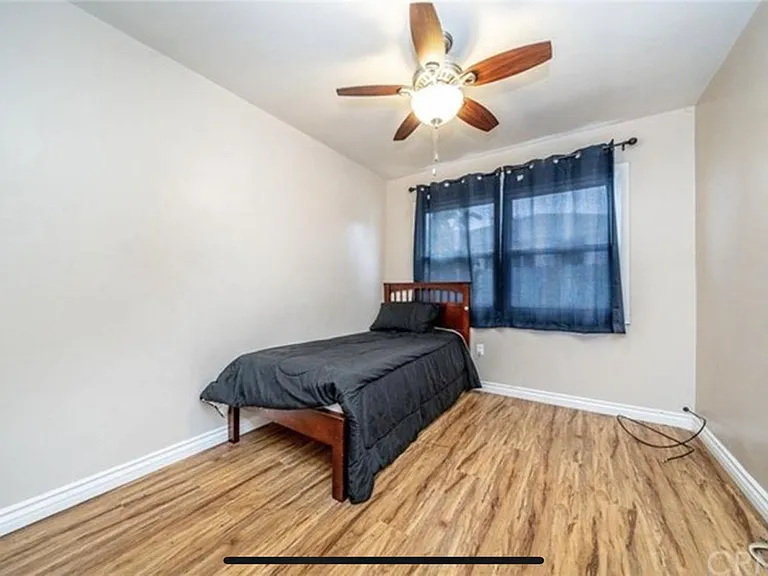 3847 S Redondo Blvd — Photo 23