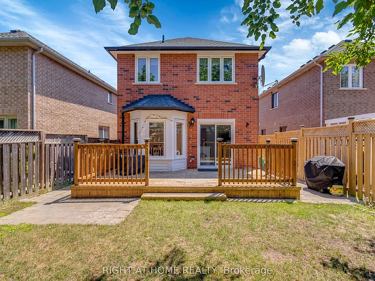 2029 Westmount Dr — Photo 31