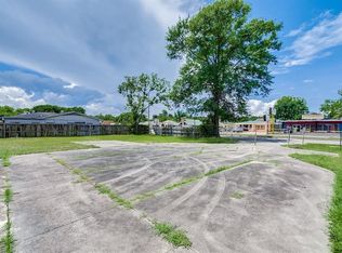 8346 Howard Dr, Houston, TX 77017