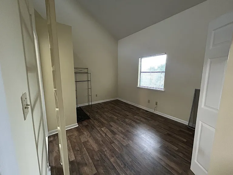 512 McKeithan St #3 — Photo 14