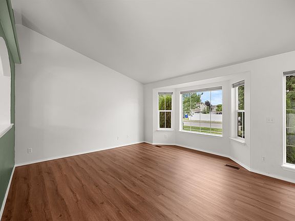 5th image of 2020 N Tschirley Rd
