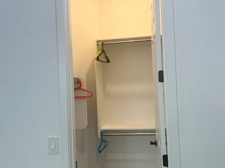 Bedroom3's walk-in closet
