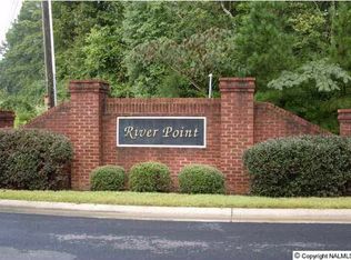 110 River Poin, Rainbow City, AL 35906