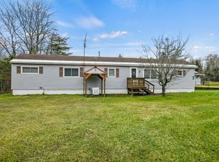16 Bonny Ln, Peru, MA 01235