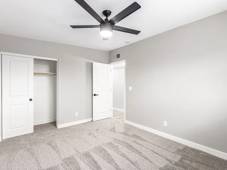 507 E Wesleyan Dr — Photo 14