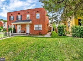 8502 Chestnut Oak Rd, Parkville, MD 21234