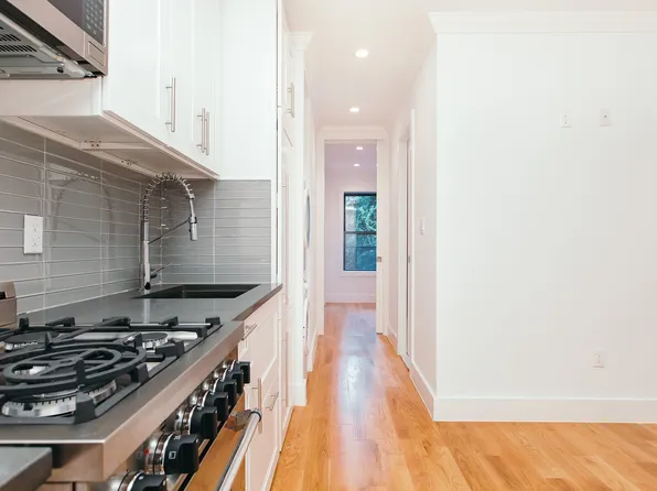 309 Washington Avenue image 1 of 23