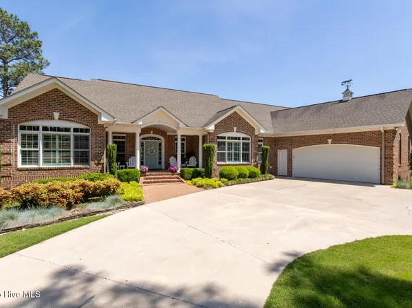 118 Dennis Circle, West End, NC 27376