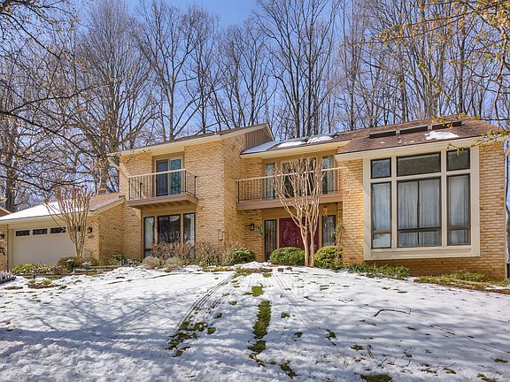 2nd image of 6035 Valerian Ln