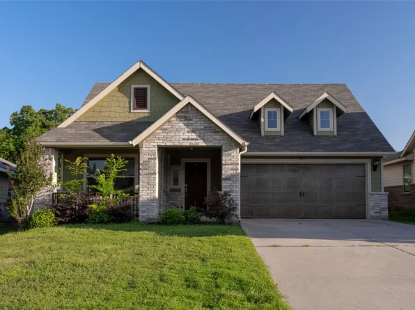 325 Daleview Dr, Kennedale, TX 76060