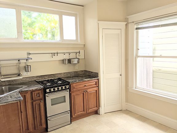 3rd image of 230A Lily St