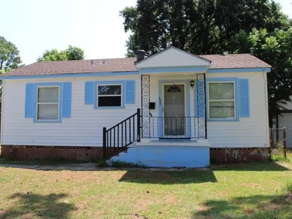 126 Huntlee Dr, New Orleans, LA 70131
