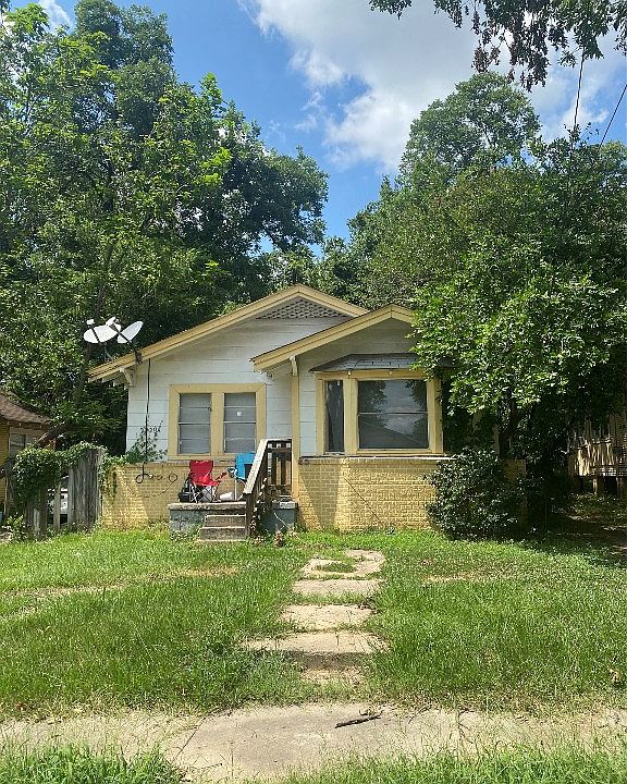 1st image of 3228 Jackson St