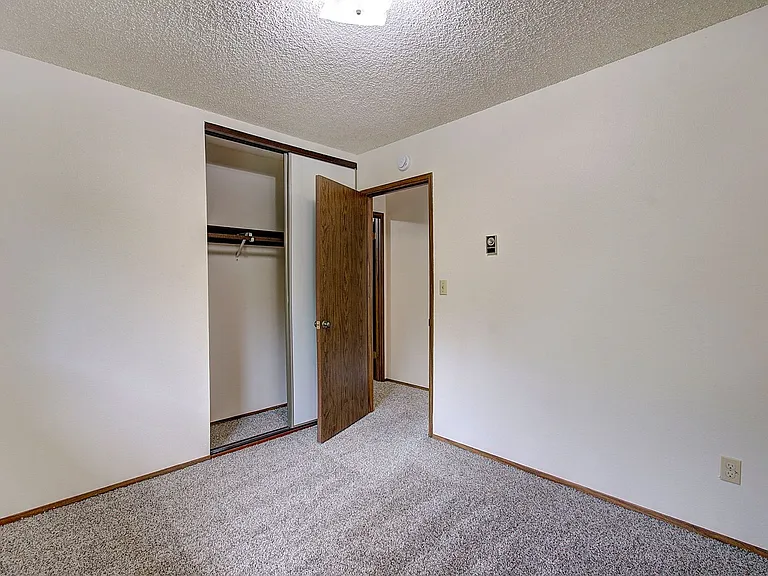 830-858 Washougal River Rd — Photo 17