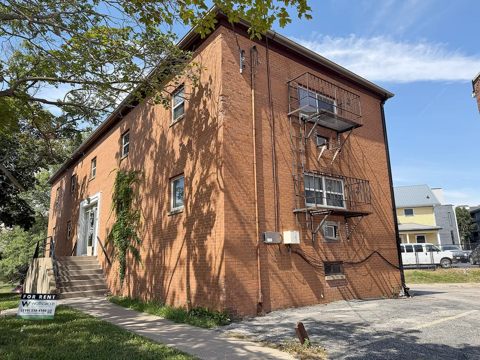 5 Woolf Ave — Photo 1