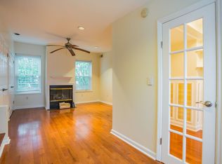 626 S Clifton St, Philadelphia, PA 19147