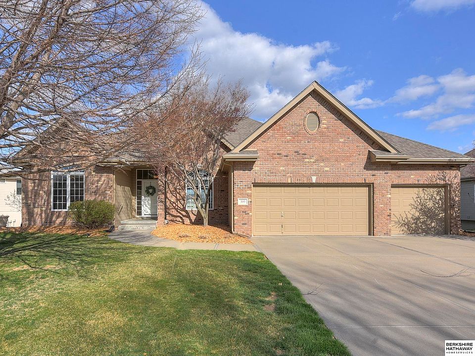 1st image of 309 Longwood Dr