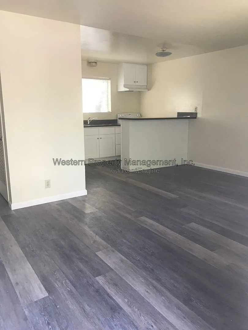 2 bed, 1.0 bath, 700 sqft, $2,395 — Photo 1
