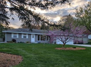 15200 Lead St, Burnsville, MN 55306