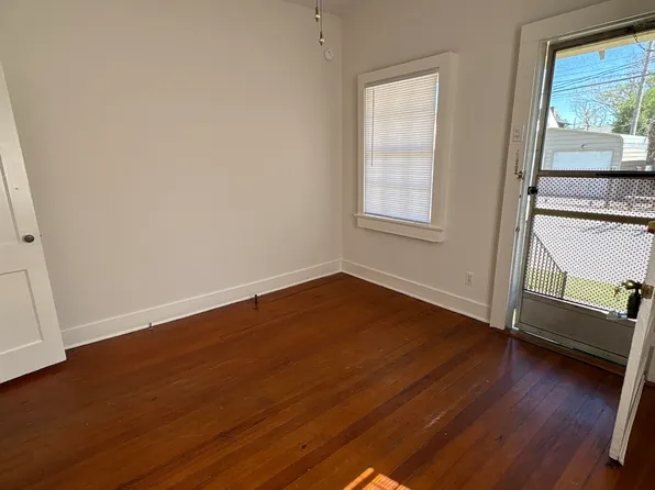 1122 Hillary St, New Orleans, LA 70118