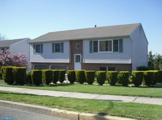 2801 Rebecca Dr, Sinking Spring, PA 19608