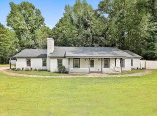 592 Henderson Rd, Jonesboro, GA 30238