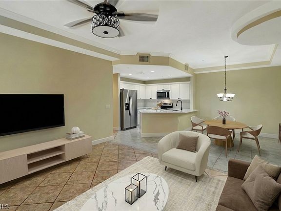 3rd image of 1500 SW 50th St APT 103