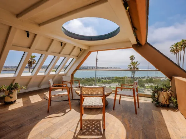 2617 Ocean Front Walk, San Diego, CA 92109