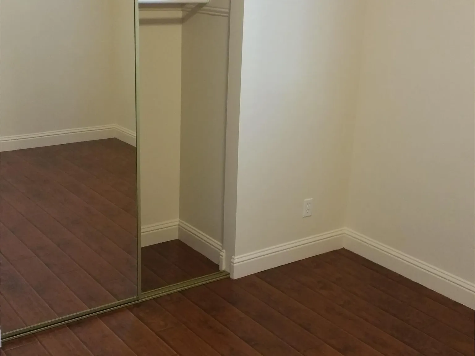 18th & P Apartment - 1815 A — Photo 4