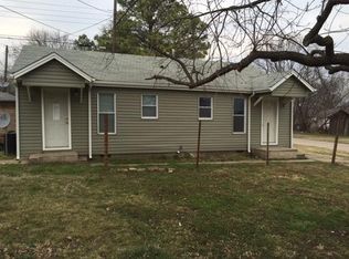 320 S 4th St, Barnsdall, OK 74002