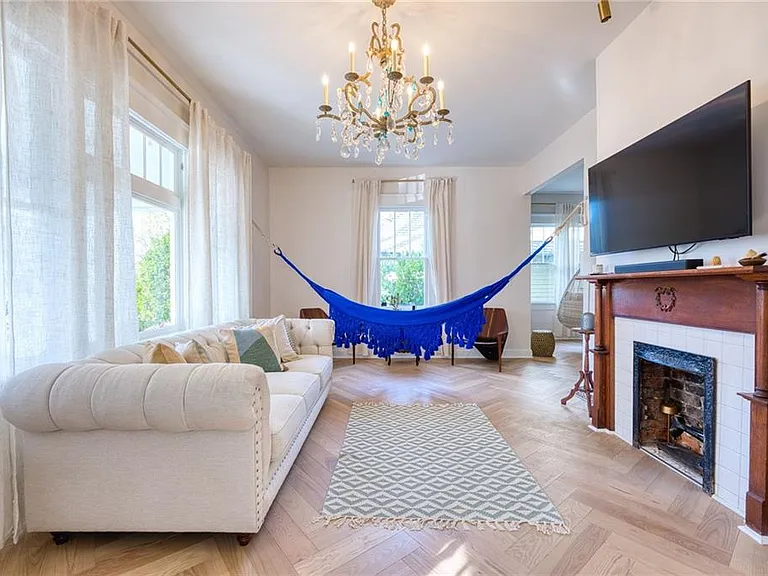 85 Waddell St NE — Photo 4