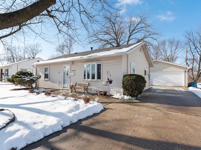 1903 Cowing Ln, Crest Hill, IL, 60403