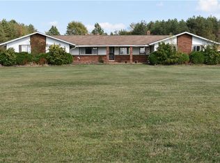 15400 Cowley Rd, Columbia Station, OH 44028