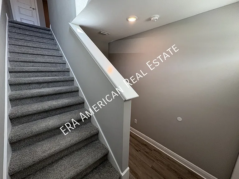 838 Fairview Dr — Photo 12