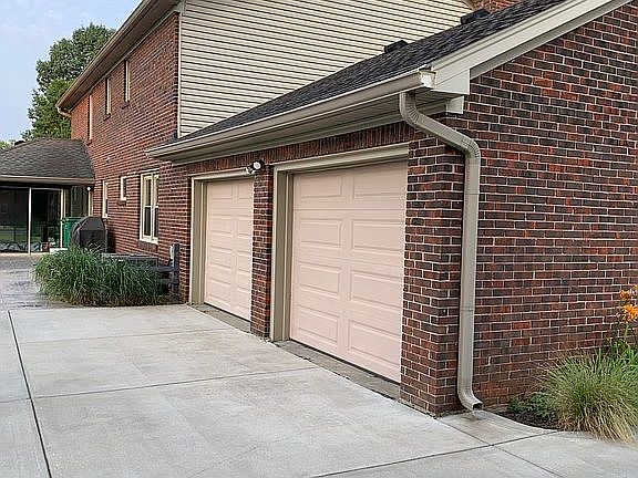 Back view from driveway 