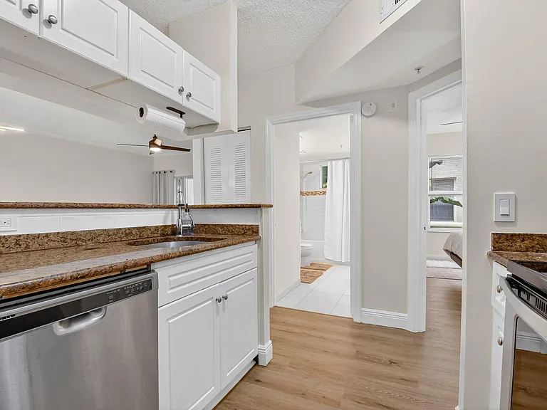3212 Tuscany Way #3212 — Photo 10