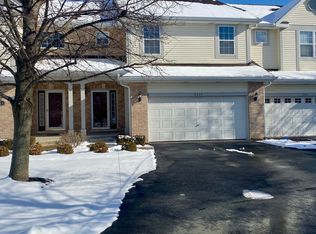 9315 Forest Glen Ct, Darien, IL 60561