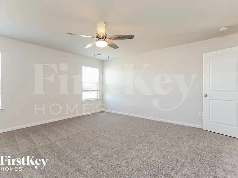 608 Goldburn Way — Photo 10