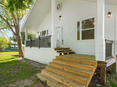 1179 S Houston St, Aransas Pass, TX, 78336