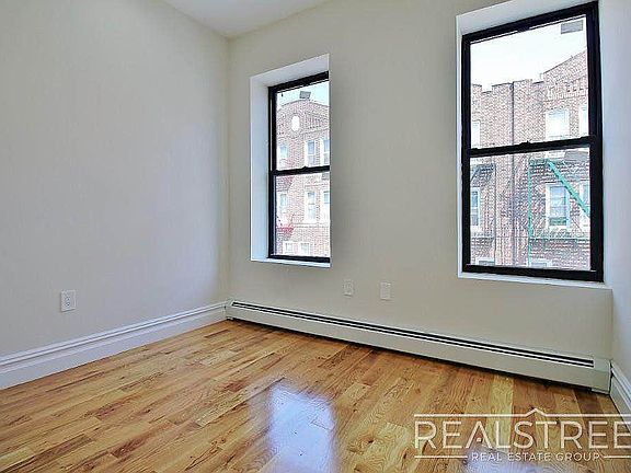 5th image of 1574 Lincoln Pl APT 2
