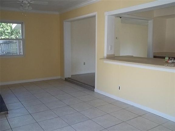 5th image of 33445 Pleasant Ln