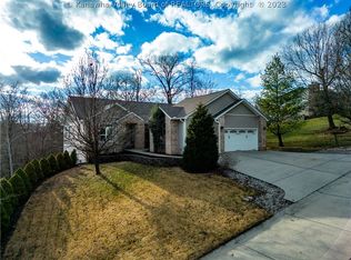 119 Walnut St, Nitro, WV 25143