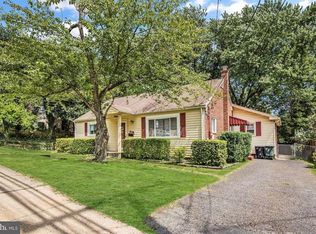 2927 N Sycamore St, Arlington, VA 22207