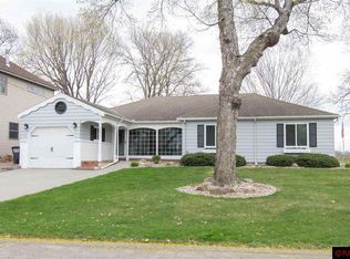 909 Point Pleasant Rd, Madison Lake, MN 56063