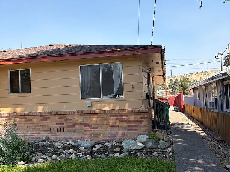 2437 Garden Ave — Photo 5