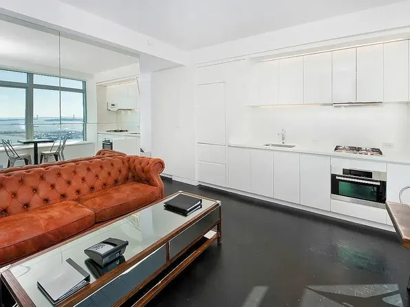 123 Washington St APT 48H, New York, NY 10006