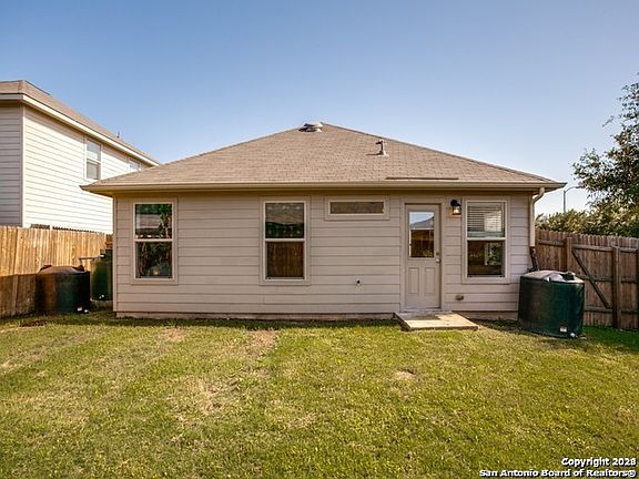 3rd image of 6507 CANDLEARCH CIR